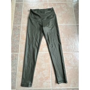 Victoria's Secret SPORT Worn‎ Once green Satin leggings size Small